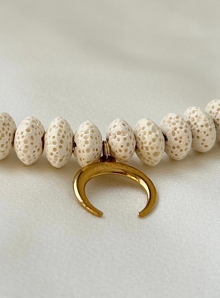 White Lava Choker